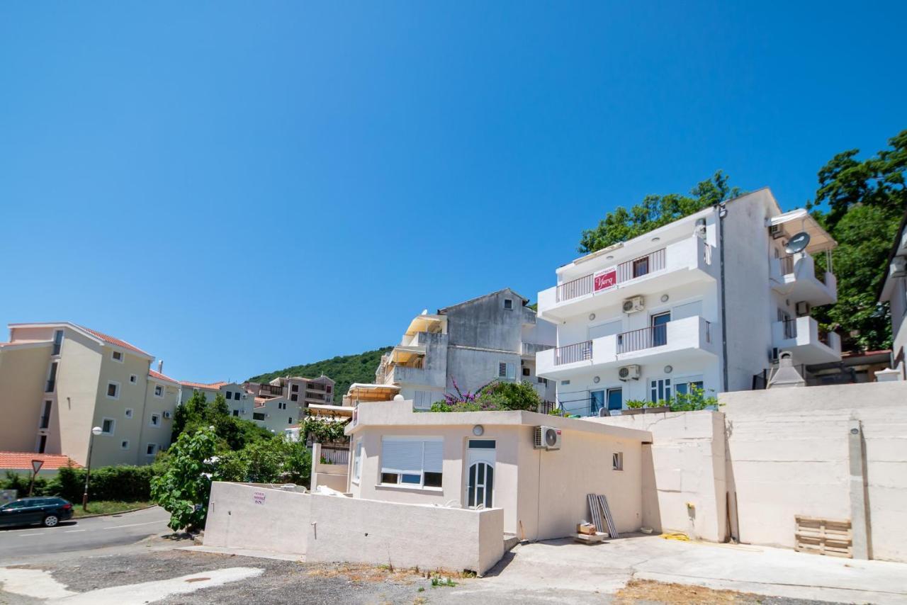 Apartments Vjera Petrovac Εξωτερικό φωτογραφία