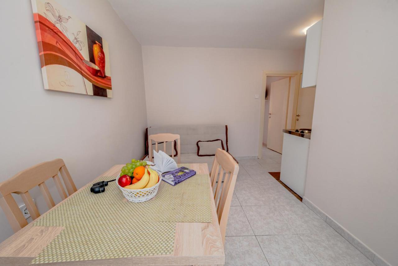 Apartments Vjera Petrovac Εξωτερικό φωτογραφία