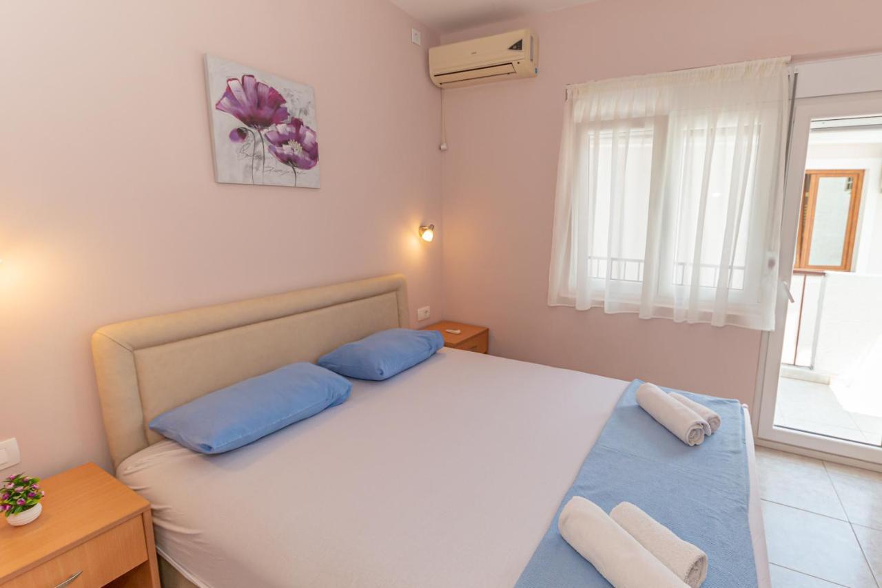 Apartments Vjera Petrovac Εξωτερικό φωτογραφία