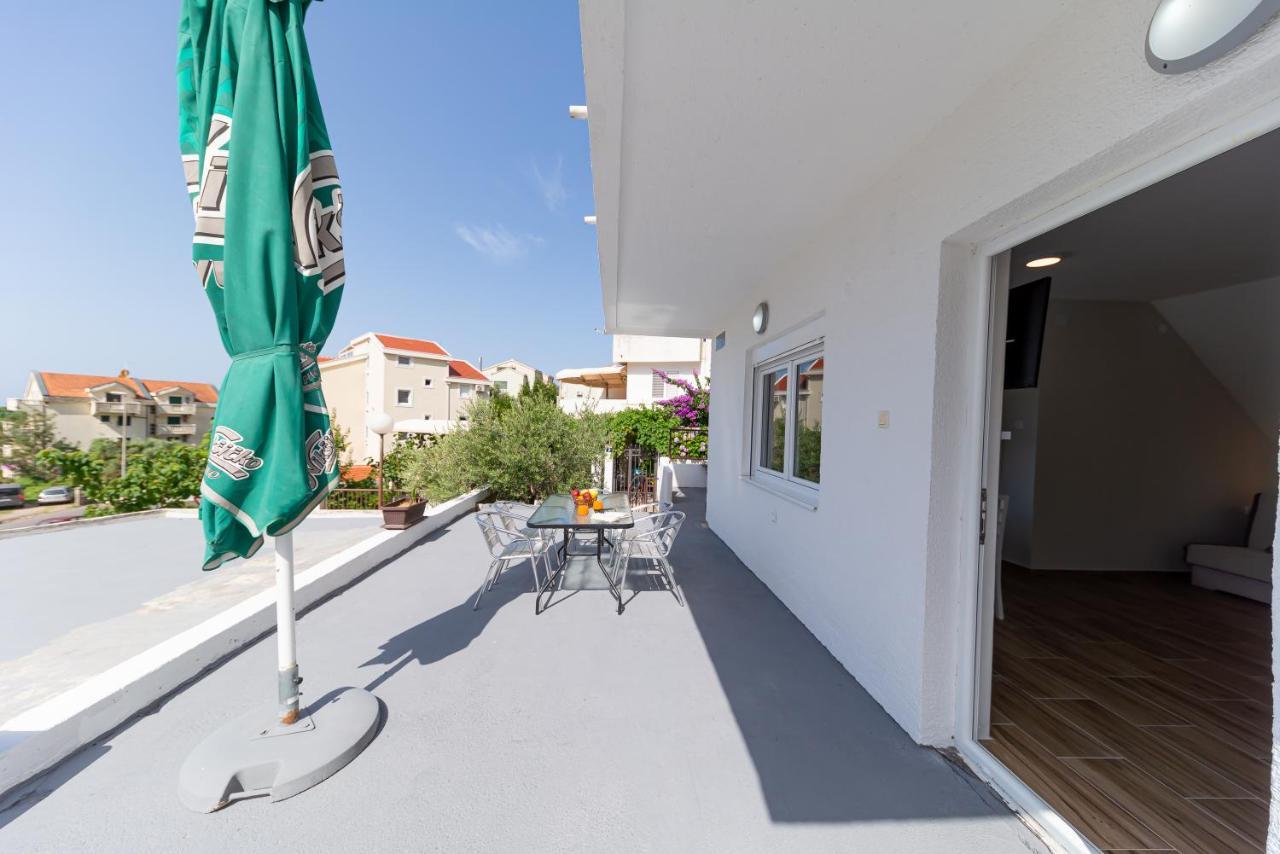 Apartments Vjera Petrovac Εξωτερικό φωτογραφία
