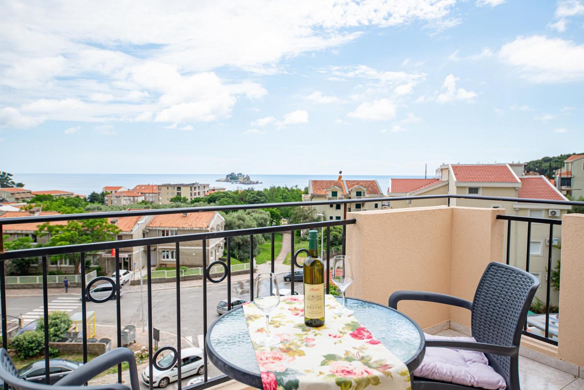Apartments Vjera Petrovac Εξωτερικό φωτογραφία