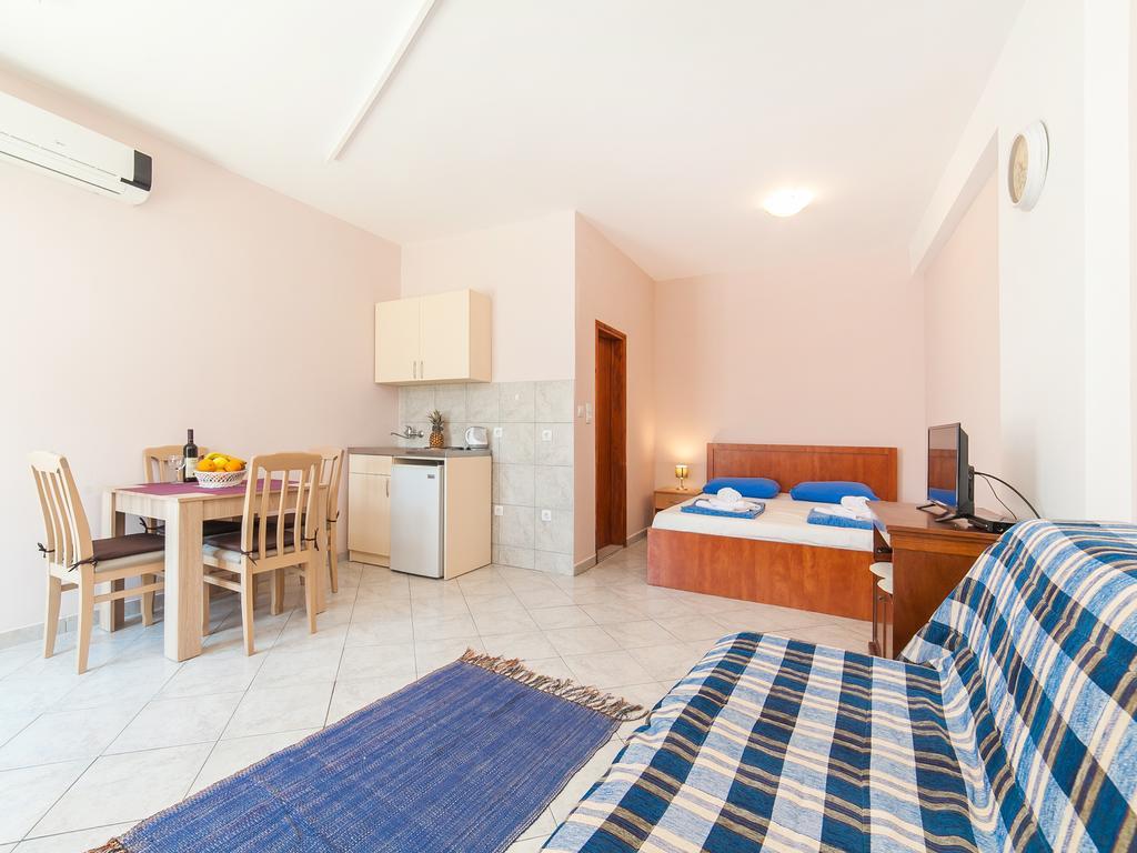 Apartments Vjera Petrovac Εξωτερικό φωτογραφία