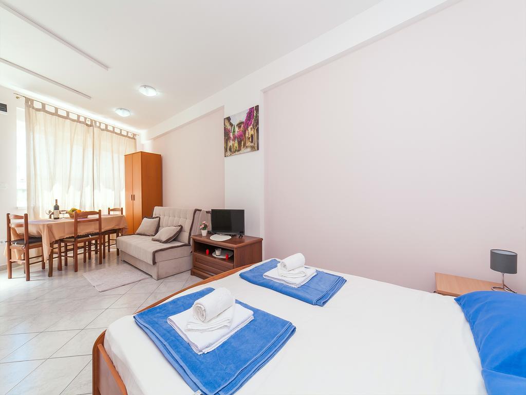 Apartments Vjera Petrovac Εξωτερικό φωτογραφία